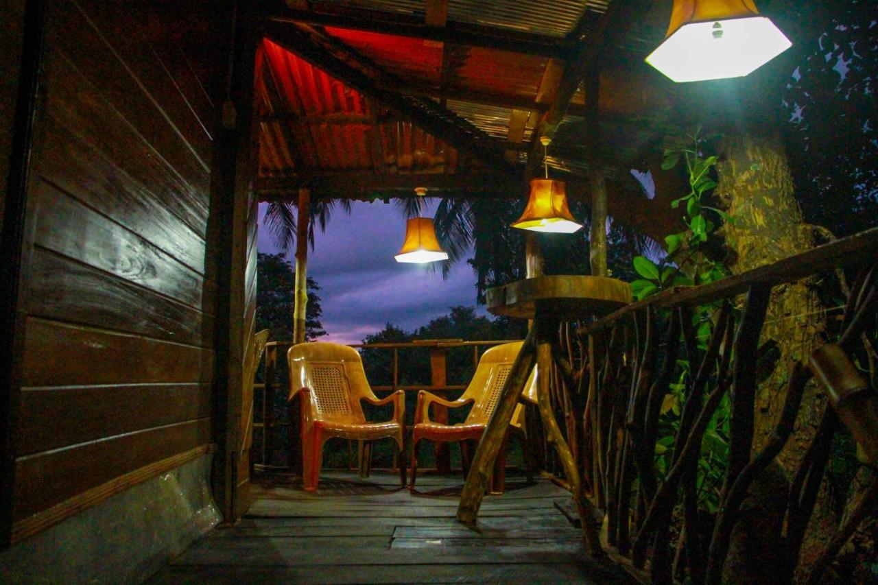 Experience The Comforts Of An Amazing Treehouse Sigiriya Eksteriør bilde