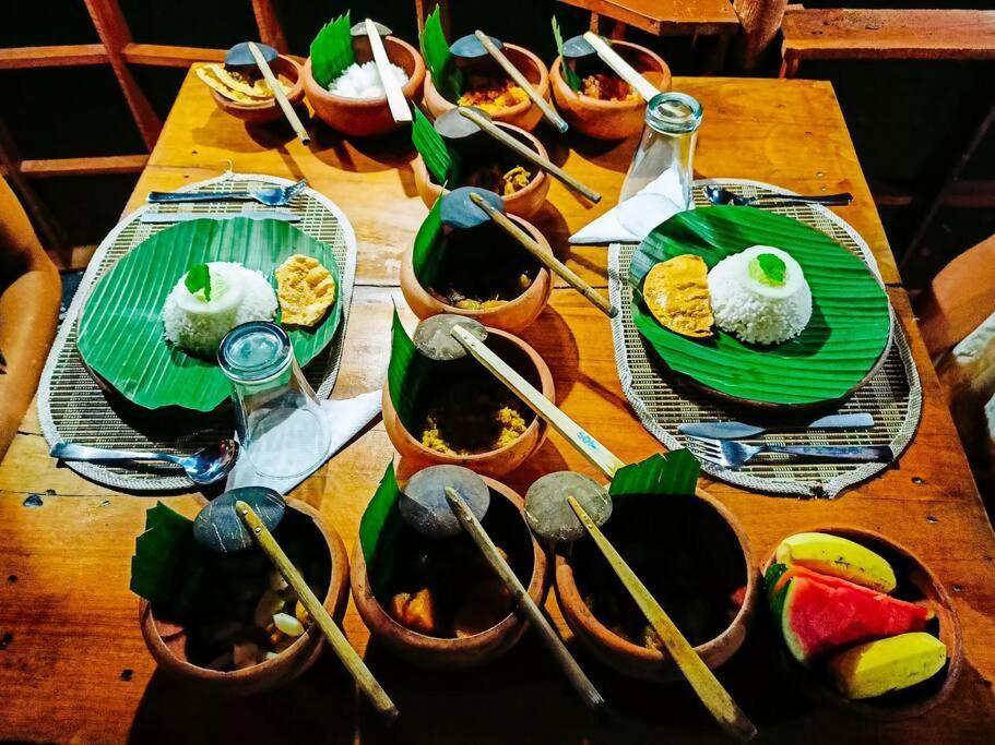 Experience The Comforts Of An Amazing Treehouse Sigiriya Eksteriør bilde