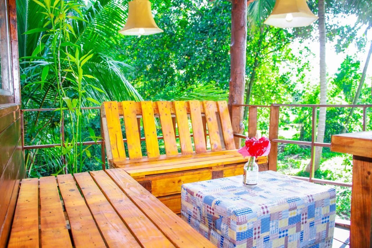 Experience The Comforts Of An Amazing Treehouse Sigiriya Eksteriør bilde