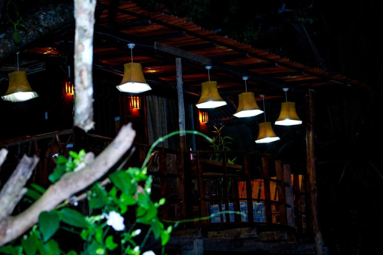 Experience The Comforts Of An Amazing Treehouse Sigiriya Eksteriør bilde